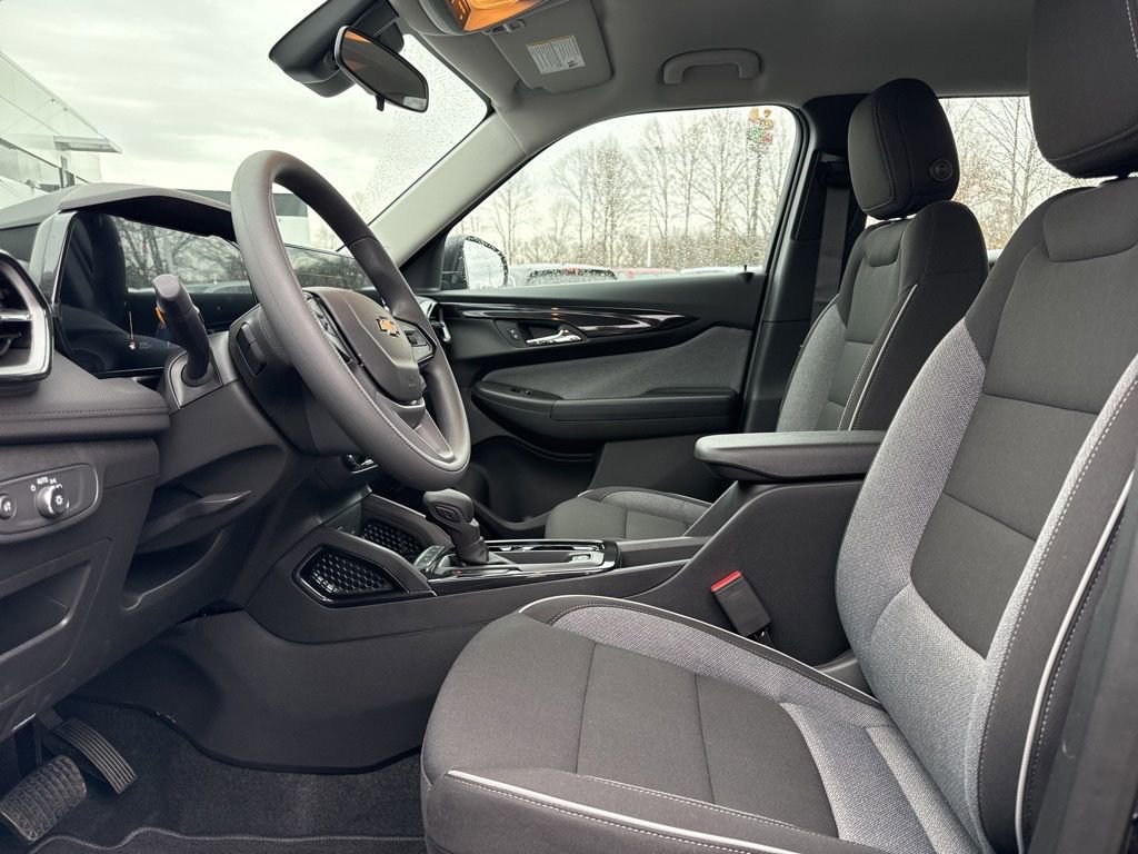 New 2026 Chevrolet TrailBlazer LS image 9