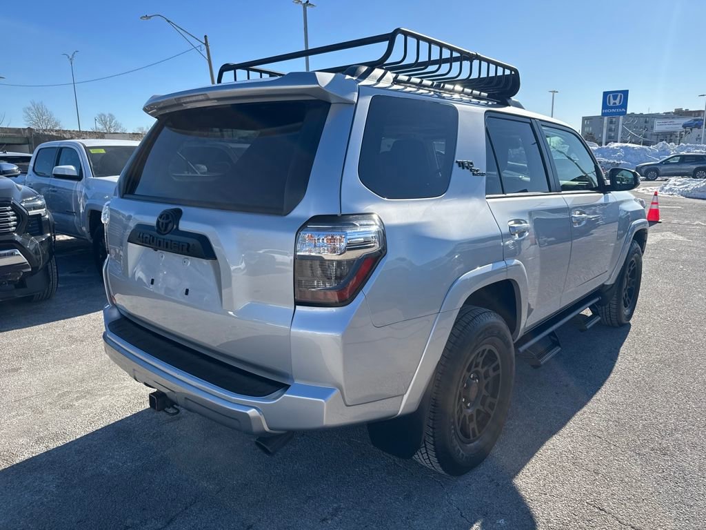 Used 2024 Toyota 4Runner TRD Off-Road Premium image 9