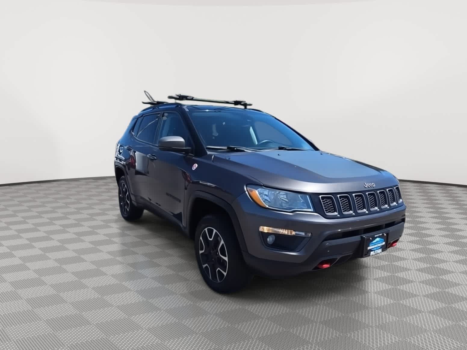 Used 2021 Jeep Compass Trailhawk AWD/4WD image 2