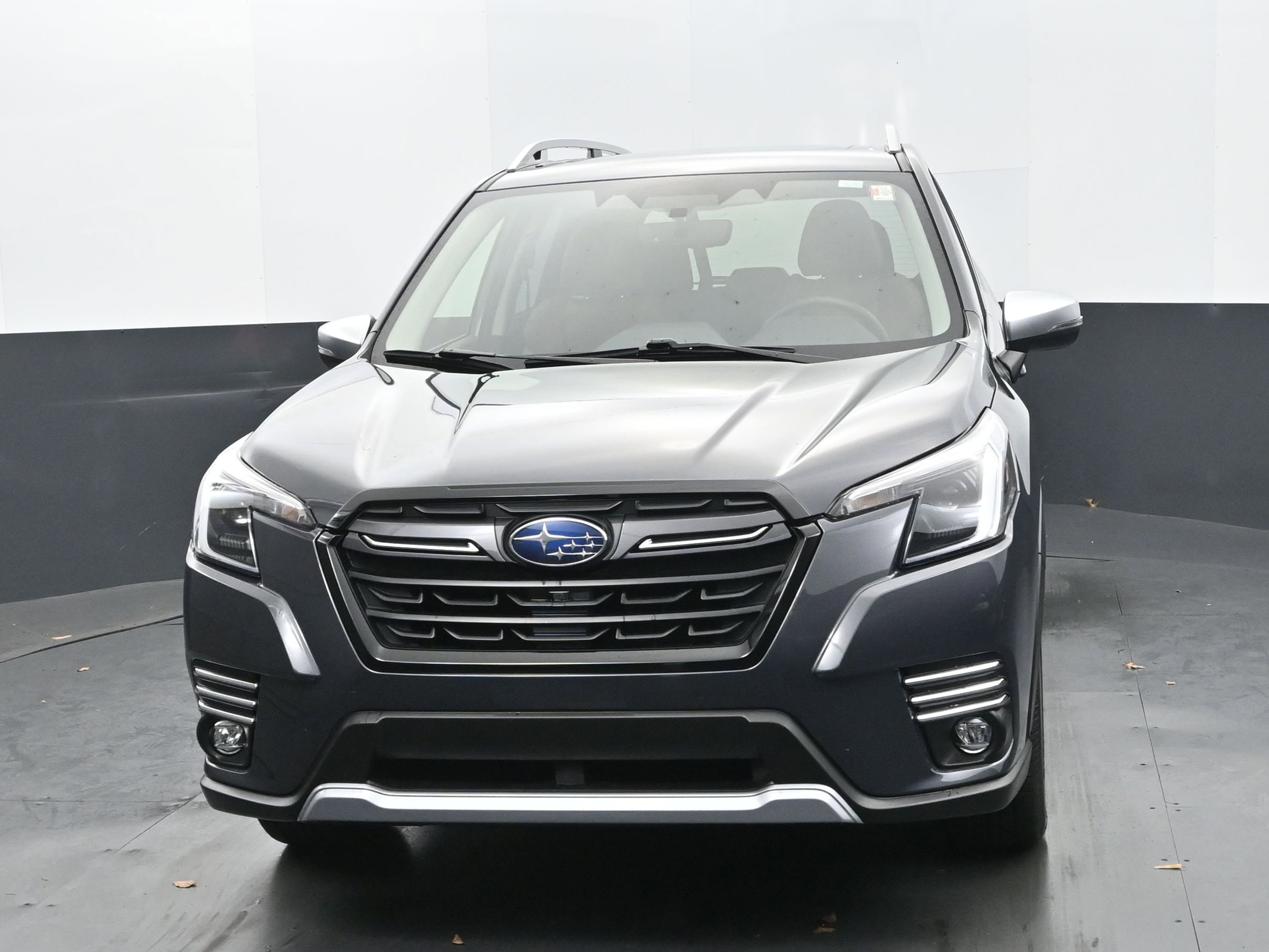 Used 2024 Subaru Forester Touring w/ Pop Package 2 image 8