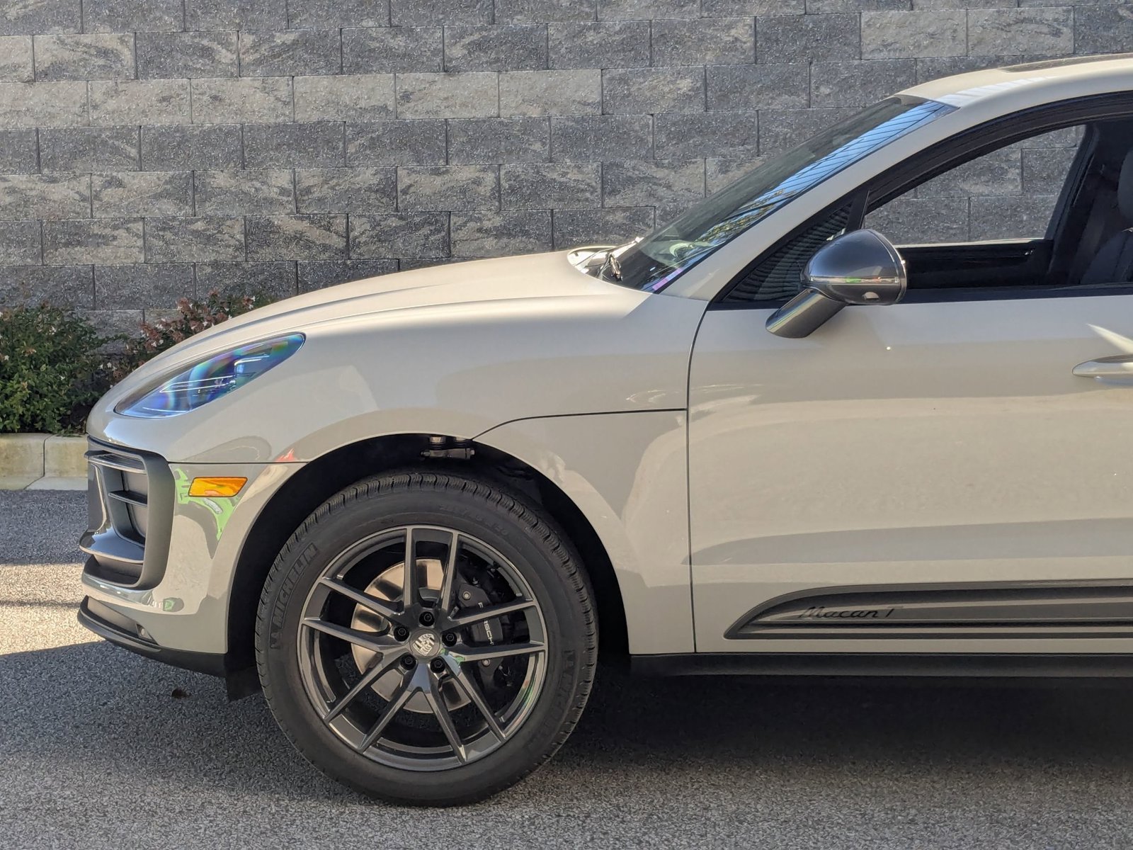 New 2026 Porsche Macan Turbo AWD/4WD image 11