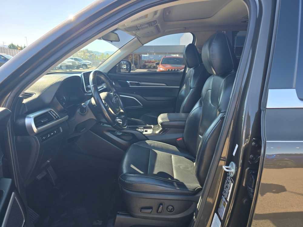 Used 2020 Kia Telluride S w/ S 8 Passenger Seating Package AWD/4WD image 9