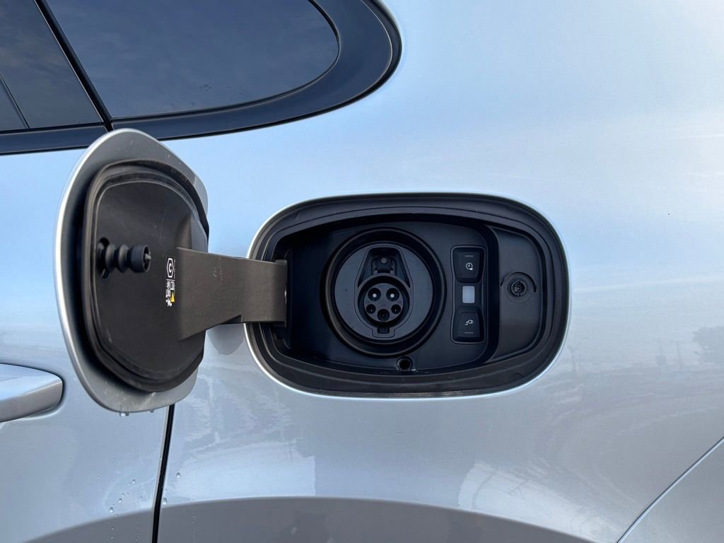 New 2026 Porsche Cayenne E-Hybrid Coupe image 18