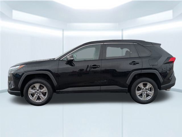 Used 2023 Toyota RAV4 XLE video 2