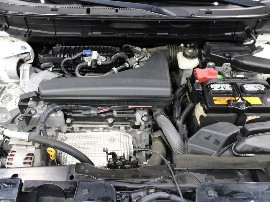 Used 2015 Nissan Rogue SV AWD/4WD image 26