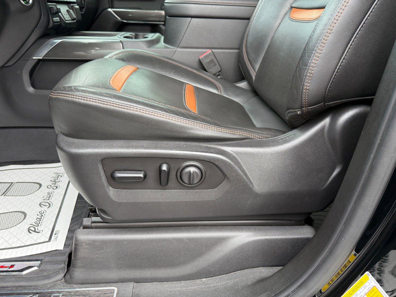 Used 2020 GMC Sierra 1500 AT4 w/ AT4 Premium Package AWD/4WD image 26