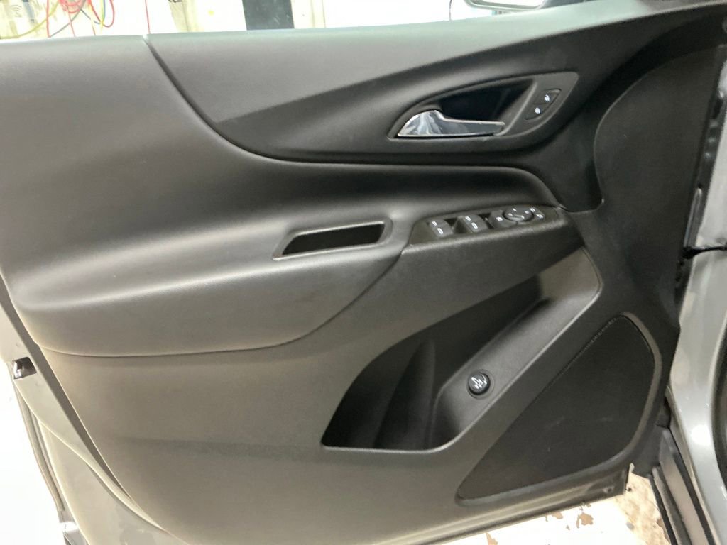 Certified 2023 Chevrolet Equinox LT image 11
