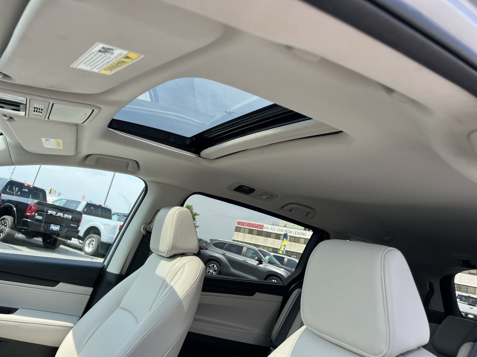 Used 2025 Honda Odyssey EX-L image 23