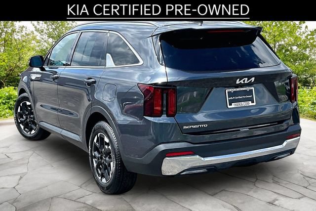 Certified 2024 Kia Sorento S FWD image 11