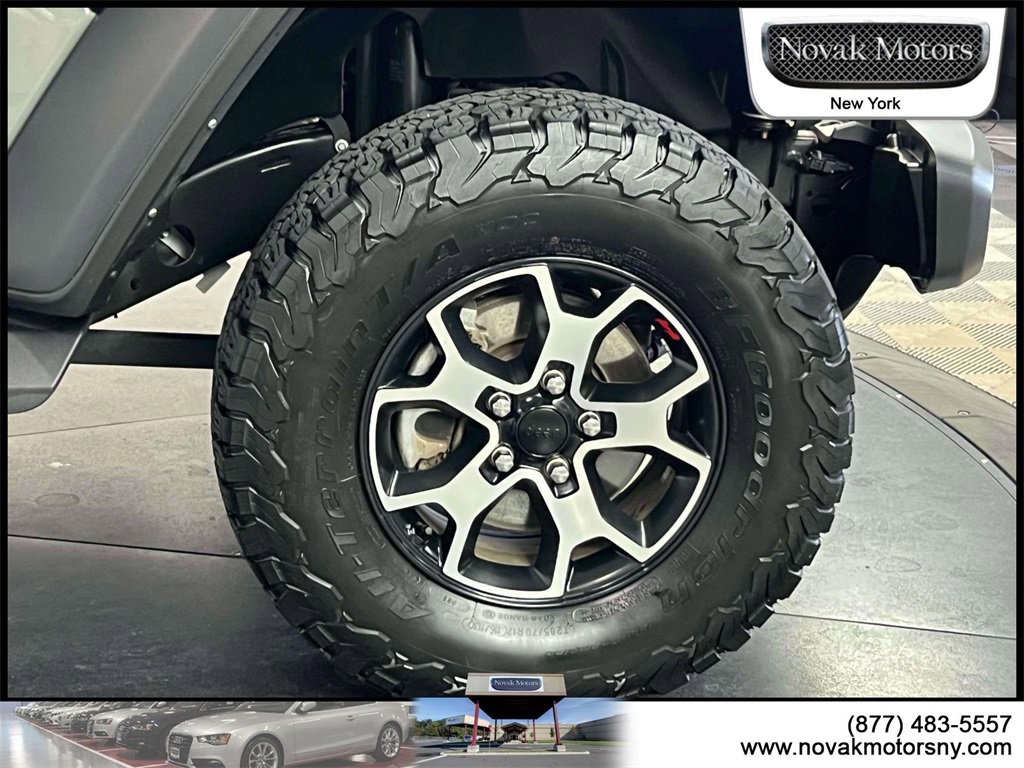 Used 2022 Jeep Wrangler Unlimited Rubicon w/ LED Lighting Group image 9