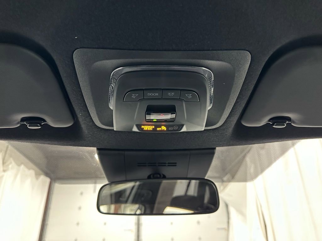 Used 2025 Toyota Corolla Cross AWD Hybrid image 40