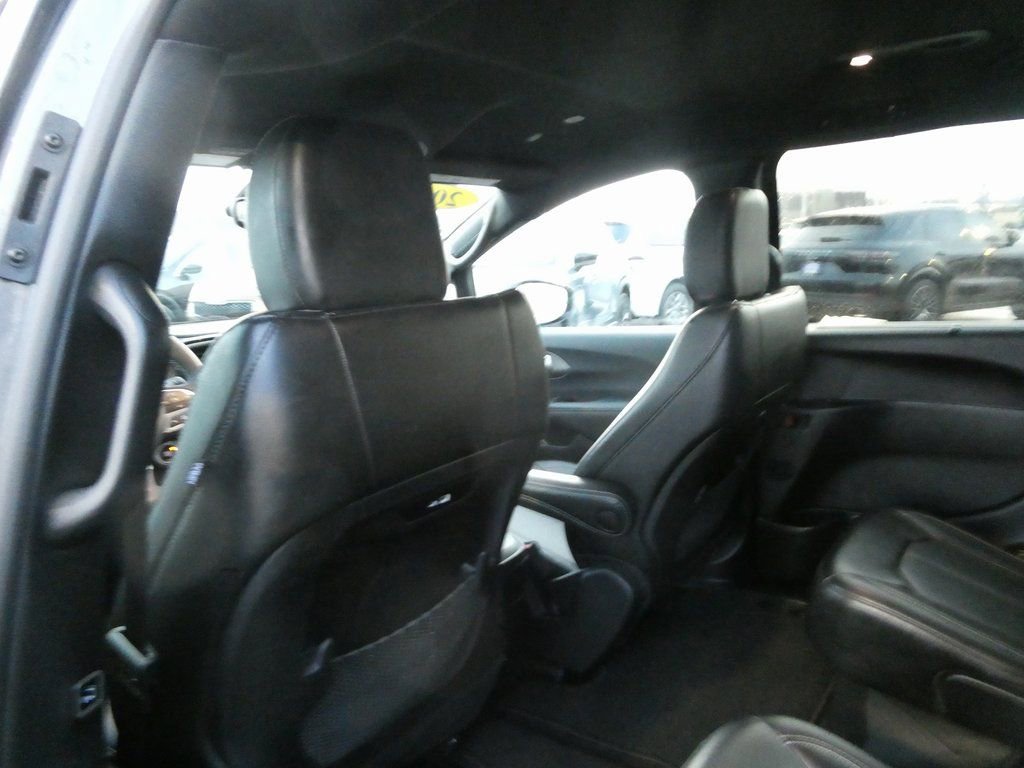 Used 2025 Chrysler Pacifica Select image 27