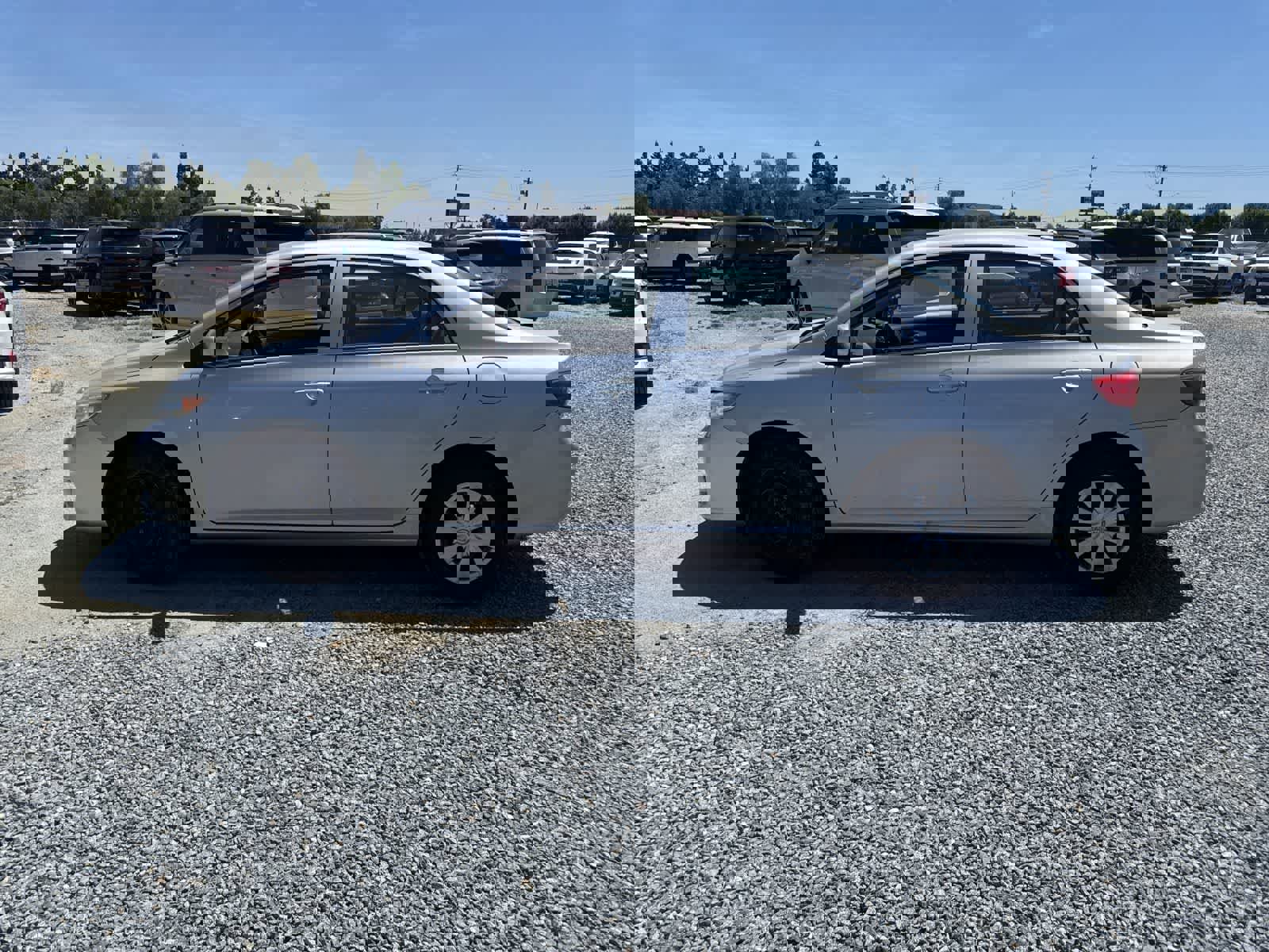 Used 2010 Toyota Corolla LE image 8