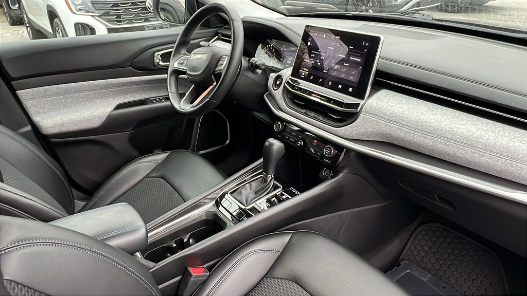 Used 2022 Jeep Compass Latitude w/ Convenience Group image 12