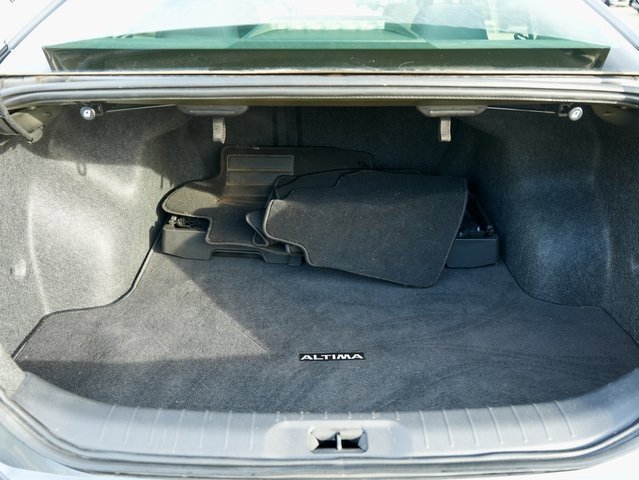 Used 2023 Nissan Altima 2.5 SV w/ SV Premium Package image 6