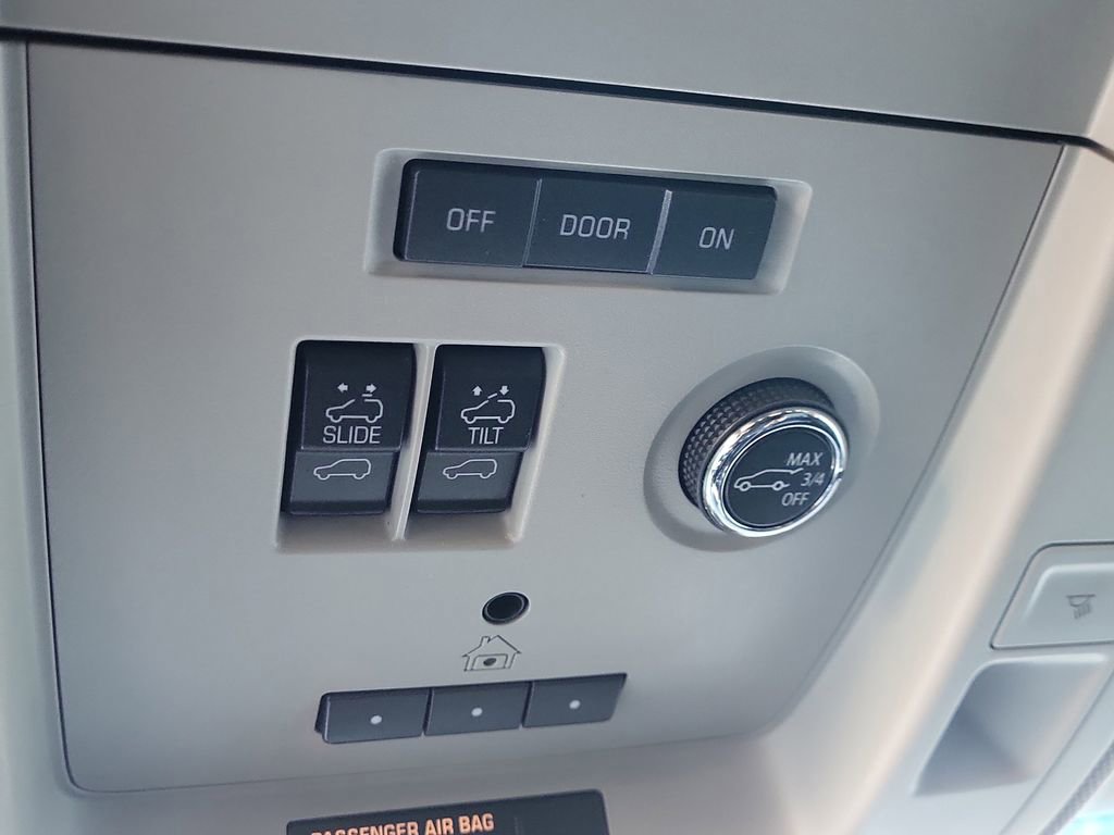 Used 2020 Chevrolet Suburban Premier w/ RST 6.2L Performance Edition image 30