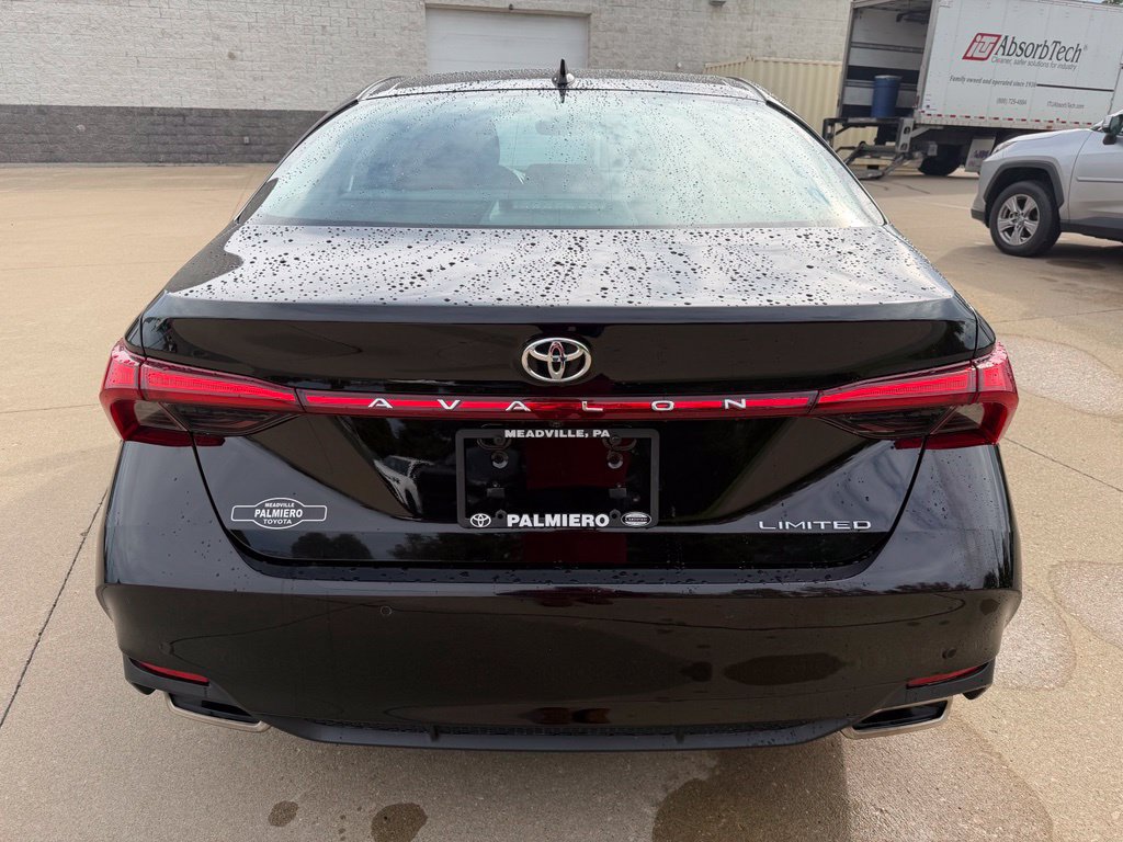 Certified 2020 Toyota Avalon Limited w/ Advanced Safety Package FWD image 4