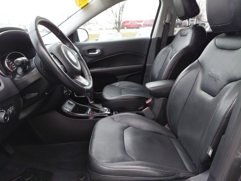 Used 2018 Jeep Compass Limited w/ Navigation Group image 19