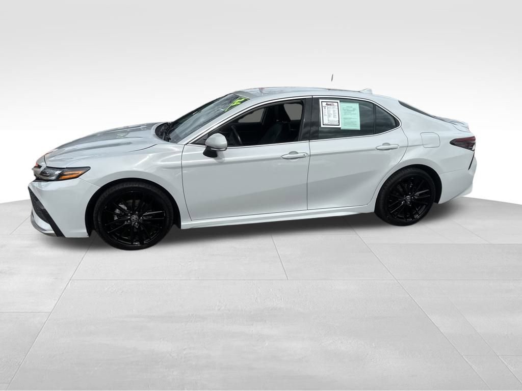 Used 2024 Toyota Camry XSE image 5