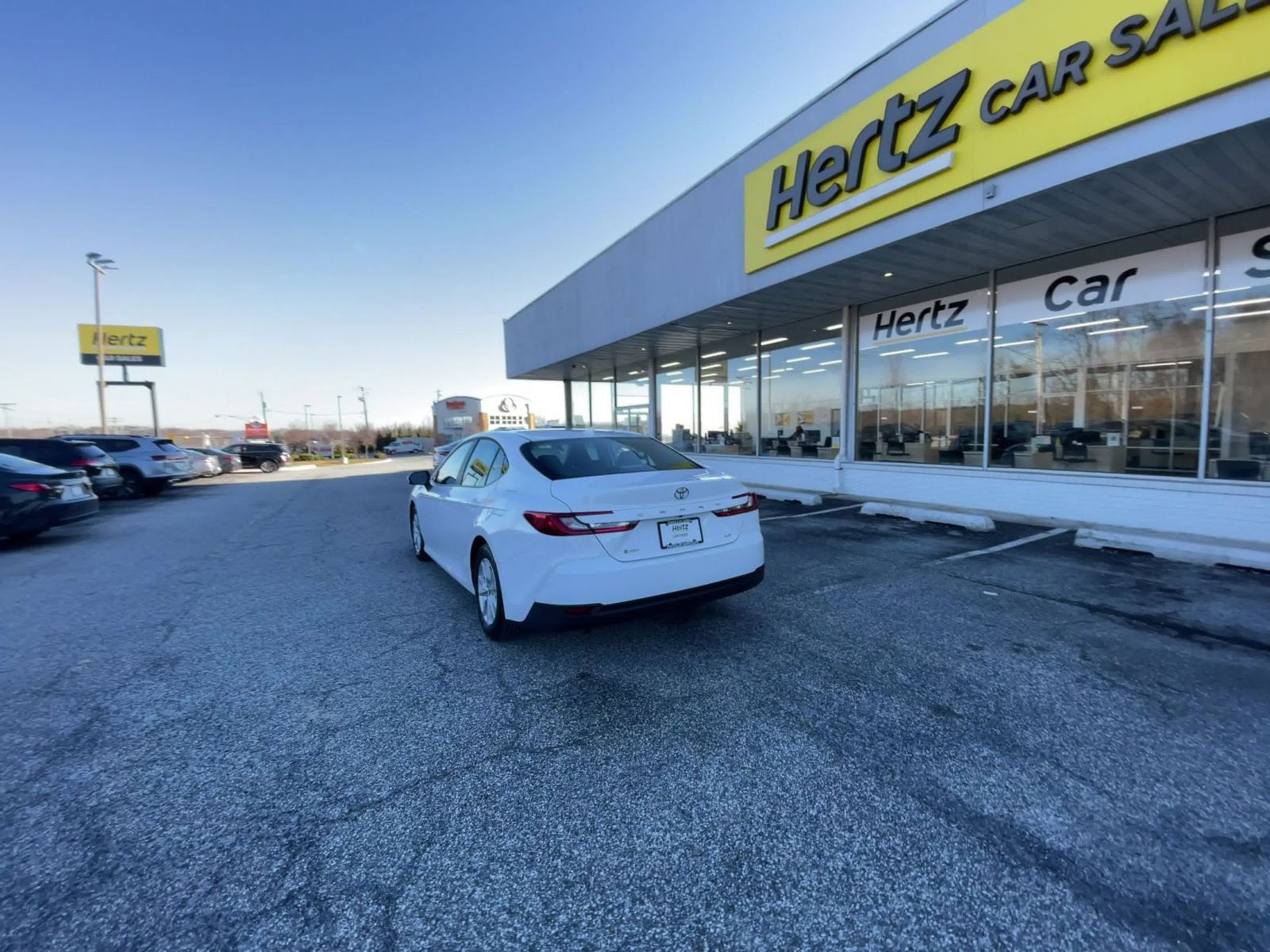 Used 2025 Toyota Camry LE image 16