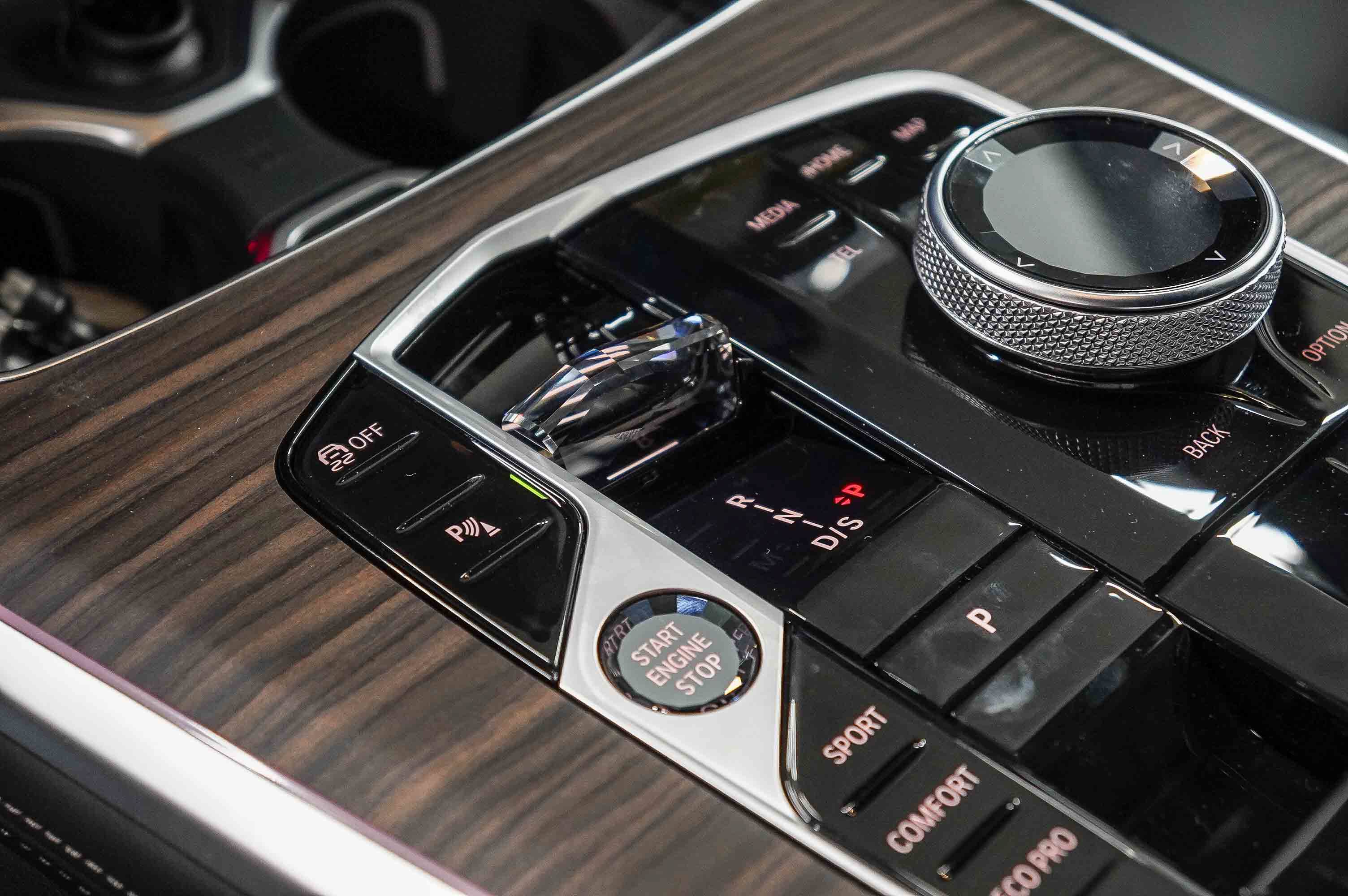 New 2027 BMW X7 M60i AWD/4WD image 22