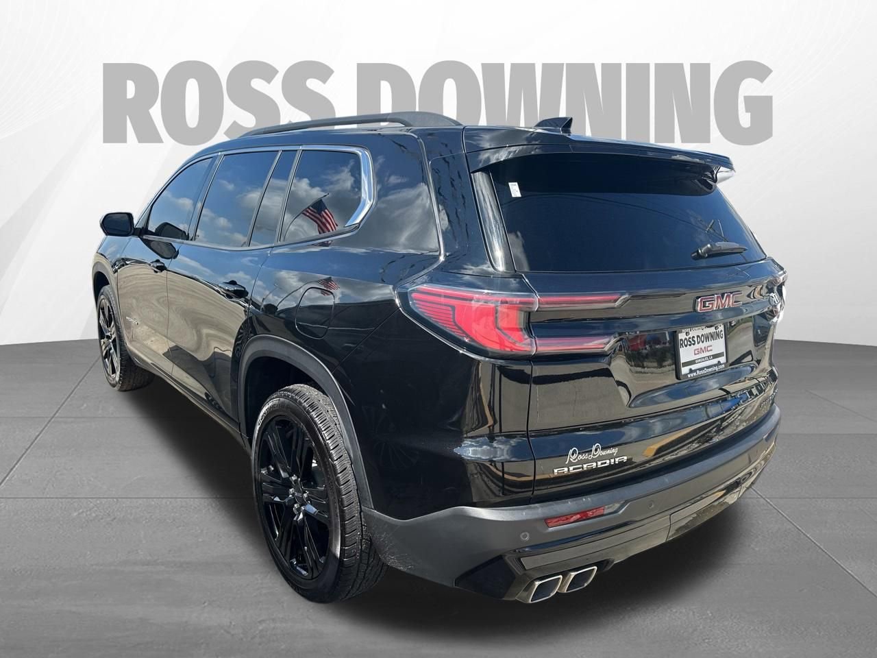 Used 2024 GMC Acadia Elevation w/ Black Edition FWD image 6