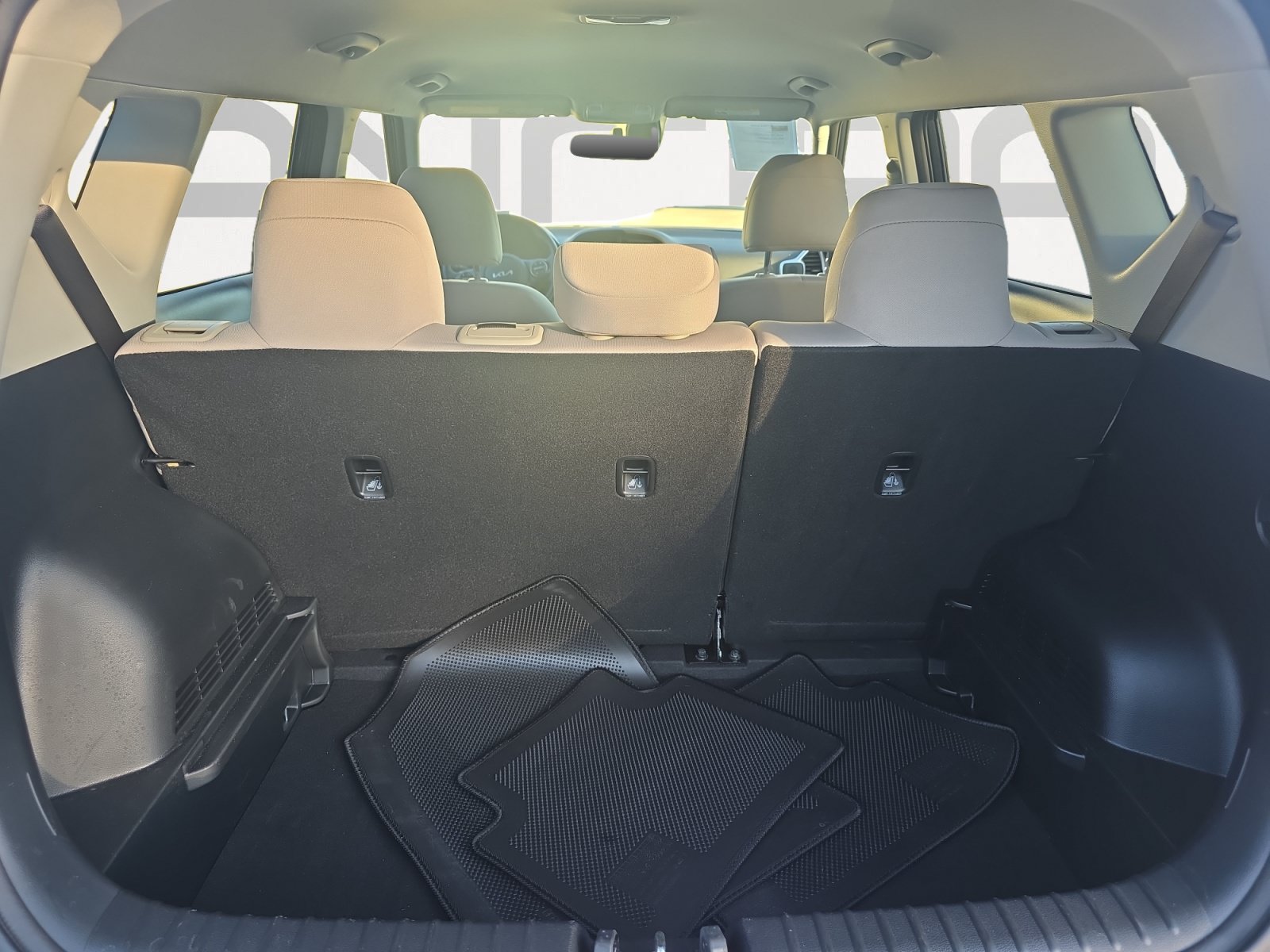 Used 2025 Kia Soul LX w/ LX Technology Package FWD image 10