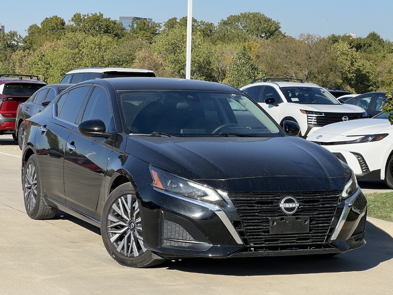 Used 2023 Nissan Altima 2.5 SV