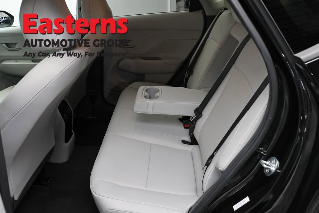 Used 2024 Hyundai Kona SEL FWD image 19
