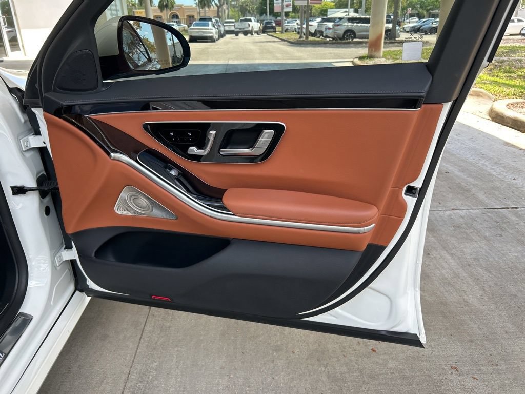 Used 2023 Mercedes-Benz S 500 4MATIC image 23