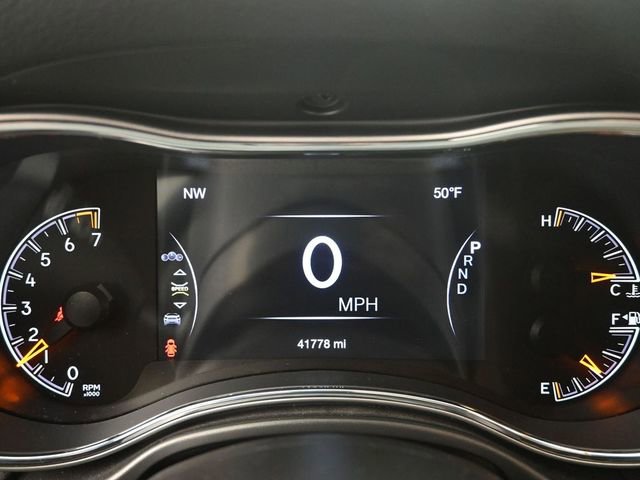 Used 2021 Jeep Grand Cherokee Limited image 34