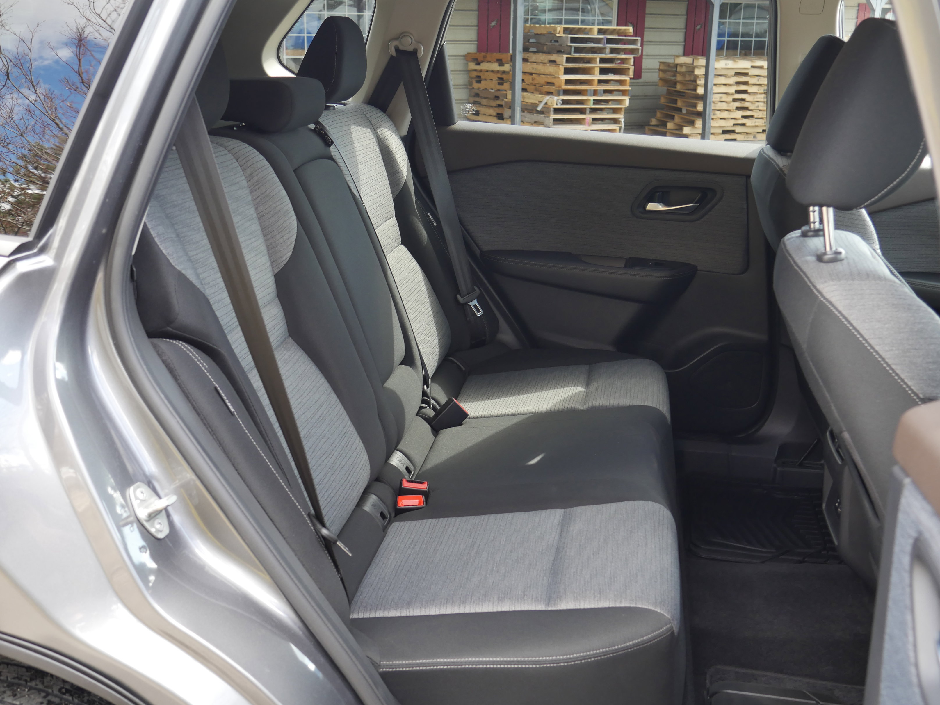 Certified 2021 Nissan Rogue SV image 27