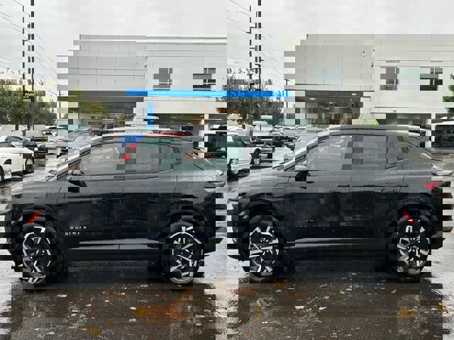 New 2026 Chevrolet Equinox EV LT image 4