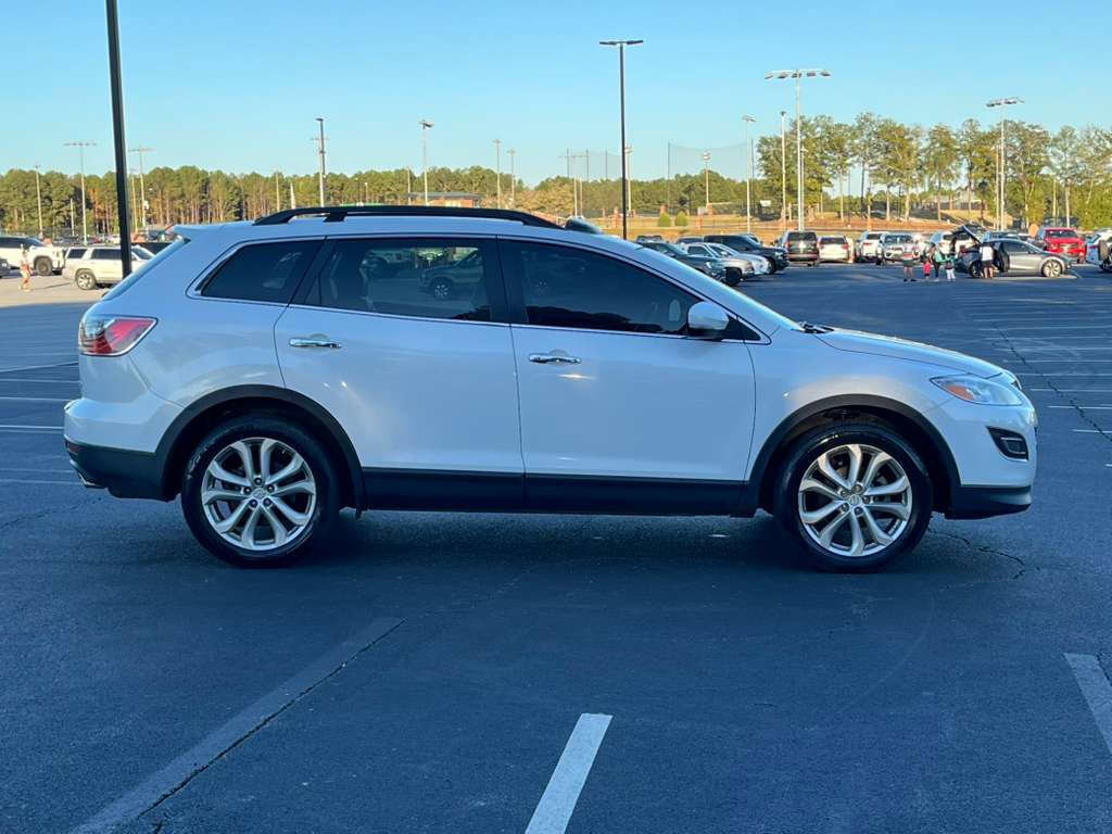 Used 2011 MAZDA CX-9 Grand Touring w/ Moonroof & Bose Audio Pkg image 4