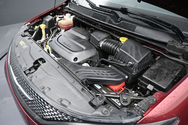 Used 2022 Chrysler Voyager LX FWD image 24