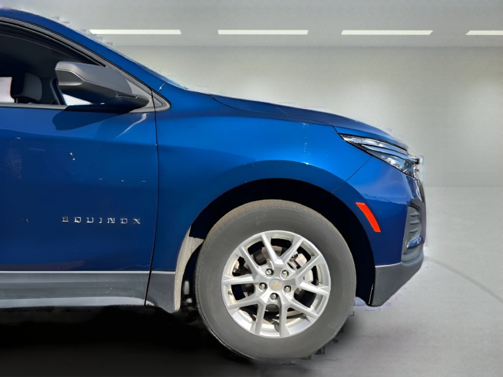 Used 2022 Chevrolet Equinox LS w/ LS Convenience Package AWD/4WD image 25