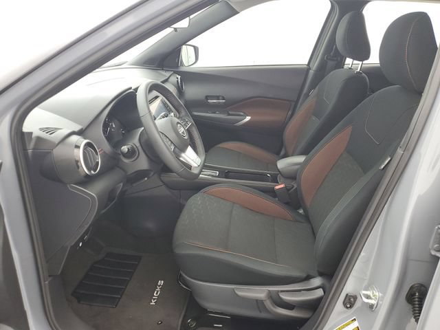 Used 2024 Nissan Kicks SR FWD image 18