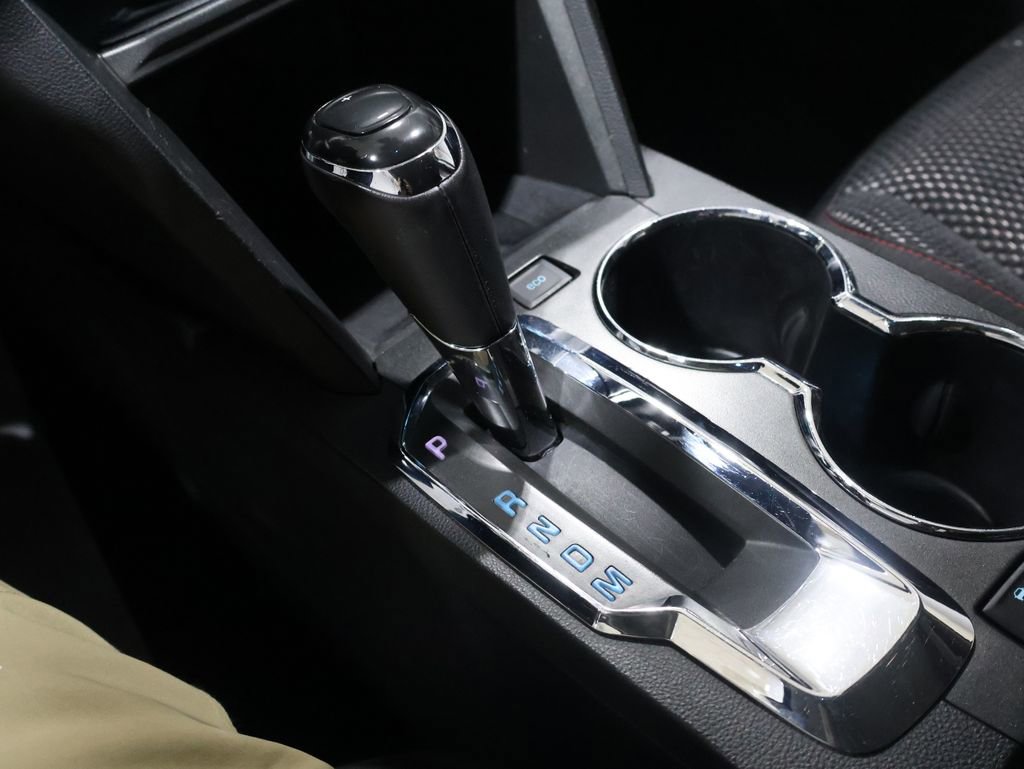 Used 2017 Chevrolet Equinox LT w/ Driver Confidence Package II image 28