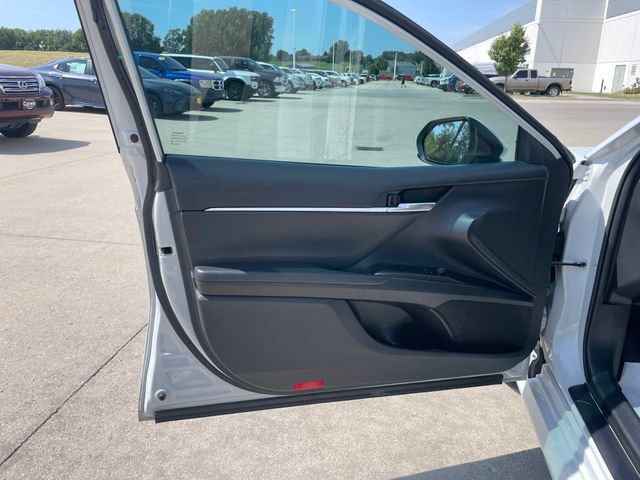 Used 2023 Toyota Camry LE FWD image 20