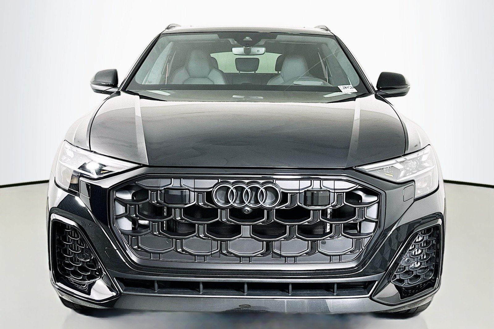 New 2026 Audi SQ8 Prestige AWD/4WD image 2