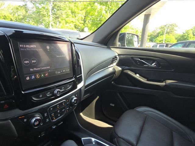 Used 2023 Chevrolet Traverse High Country w/ LPO, 'HIT The Road' Package FWD image 31