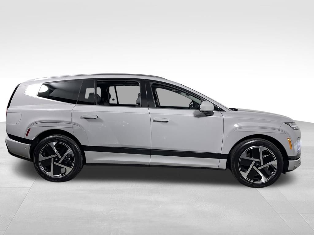 New 2026 Hyundai Ioniq 9 Calligraphy image 6