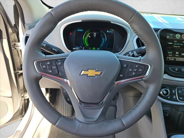 Used 2018 Chevrolet Volt LT w/ Comfort Package FWD image 13