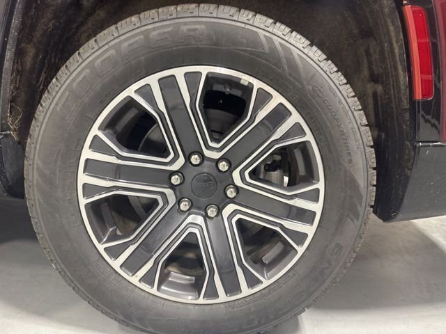 Used 2022 Jeep Wagoneer Series III image 9