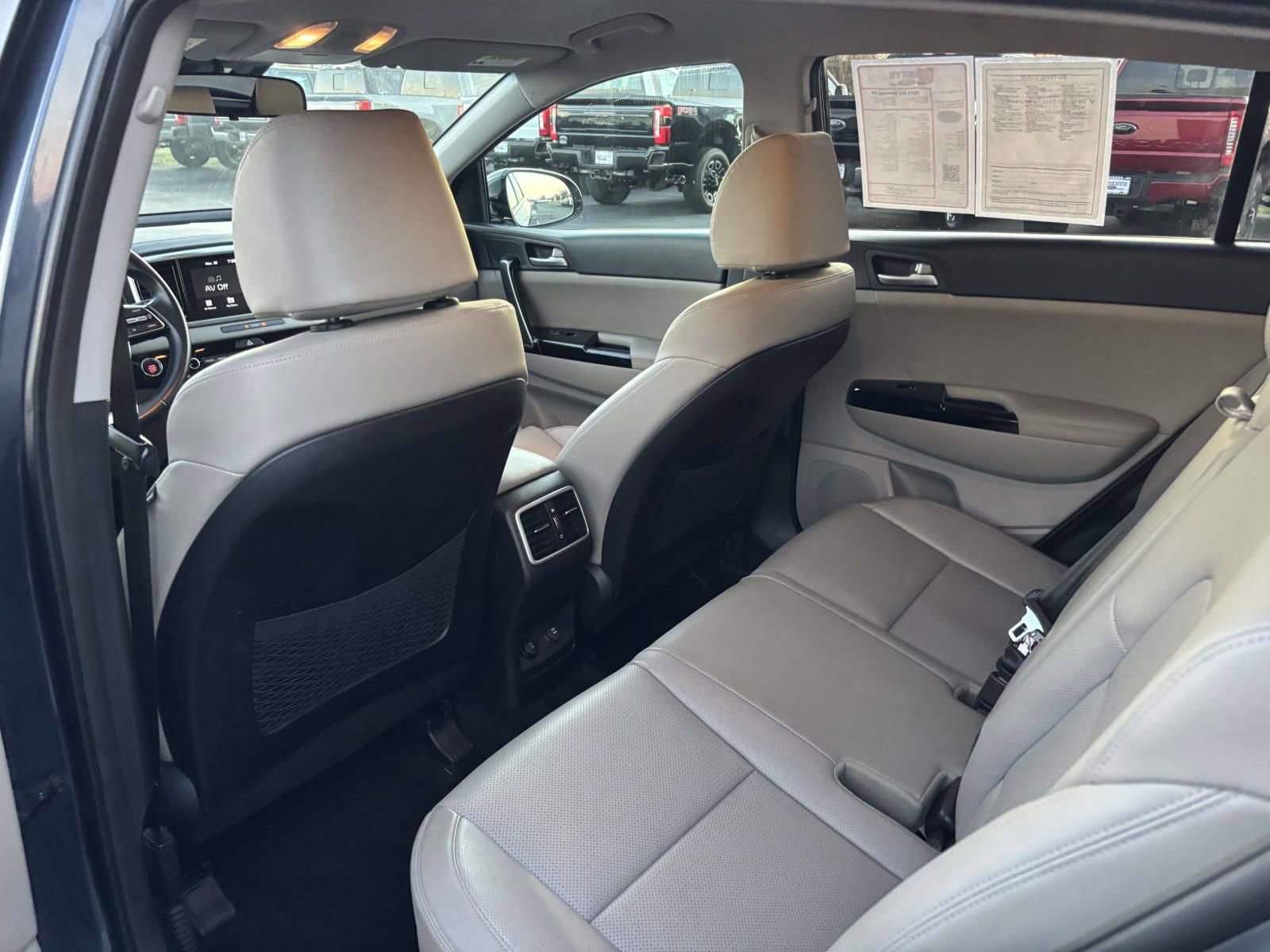 Used 2021 Kia Sportage EX image 28