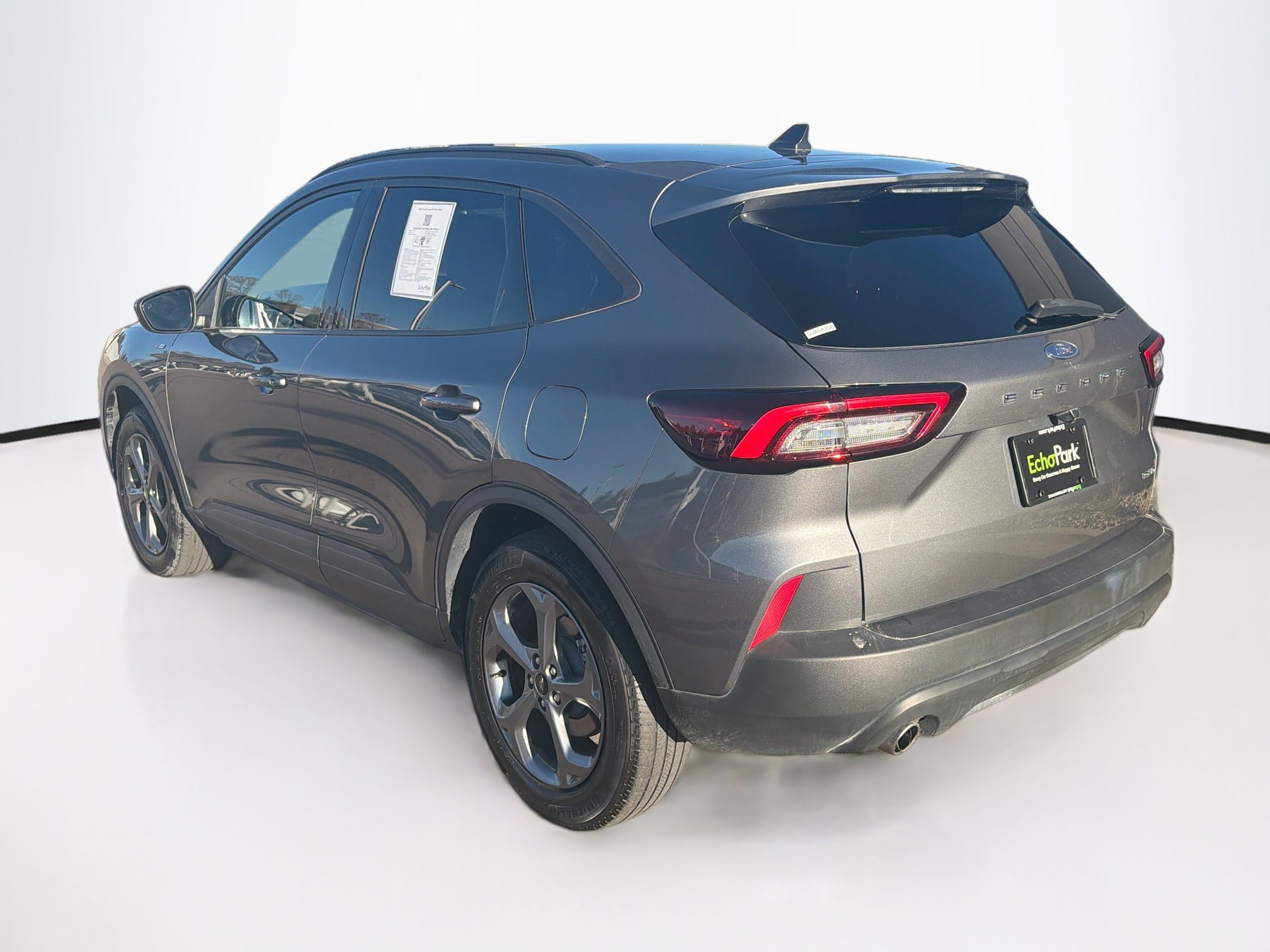 Used 2025 Ford Escape ST-Line Select AWD/4WD image 5