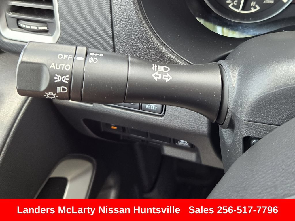 Used 2024 Nissan Frontier SL w/ Technology Package AWD/4WD image 28