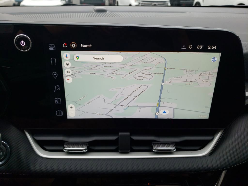 New 2026 Chevrolet Equinox LT w/ Convenience Package II image 18