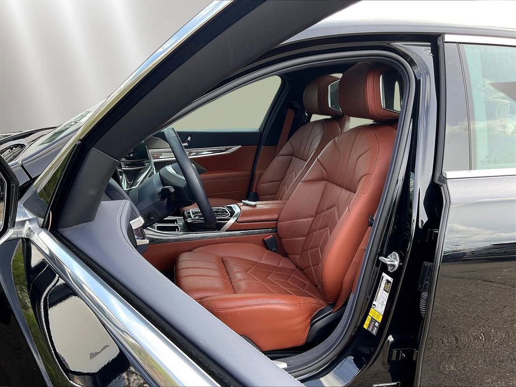 Used 2023 BMW i7 xDrive60 AWD/4WD image 20