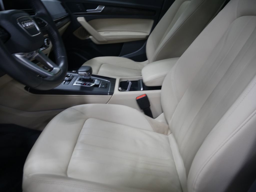 Used 2020 Audi Q5 2.0T Premium Plus w/ Premium Plus Package image 19